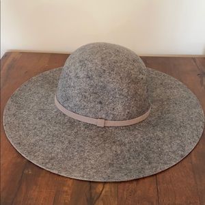 NWOT Gray hat from Nordstrom